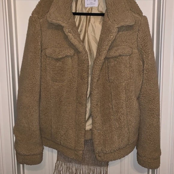Urban Outfitters Men’s: XL Fur Coat - Picture 3 of 6